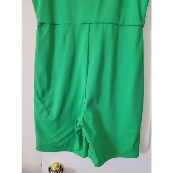 Babaton, Aritzia Contour V-Neck Romper Gloss Green Size XL - Picture 7 of 10